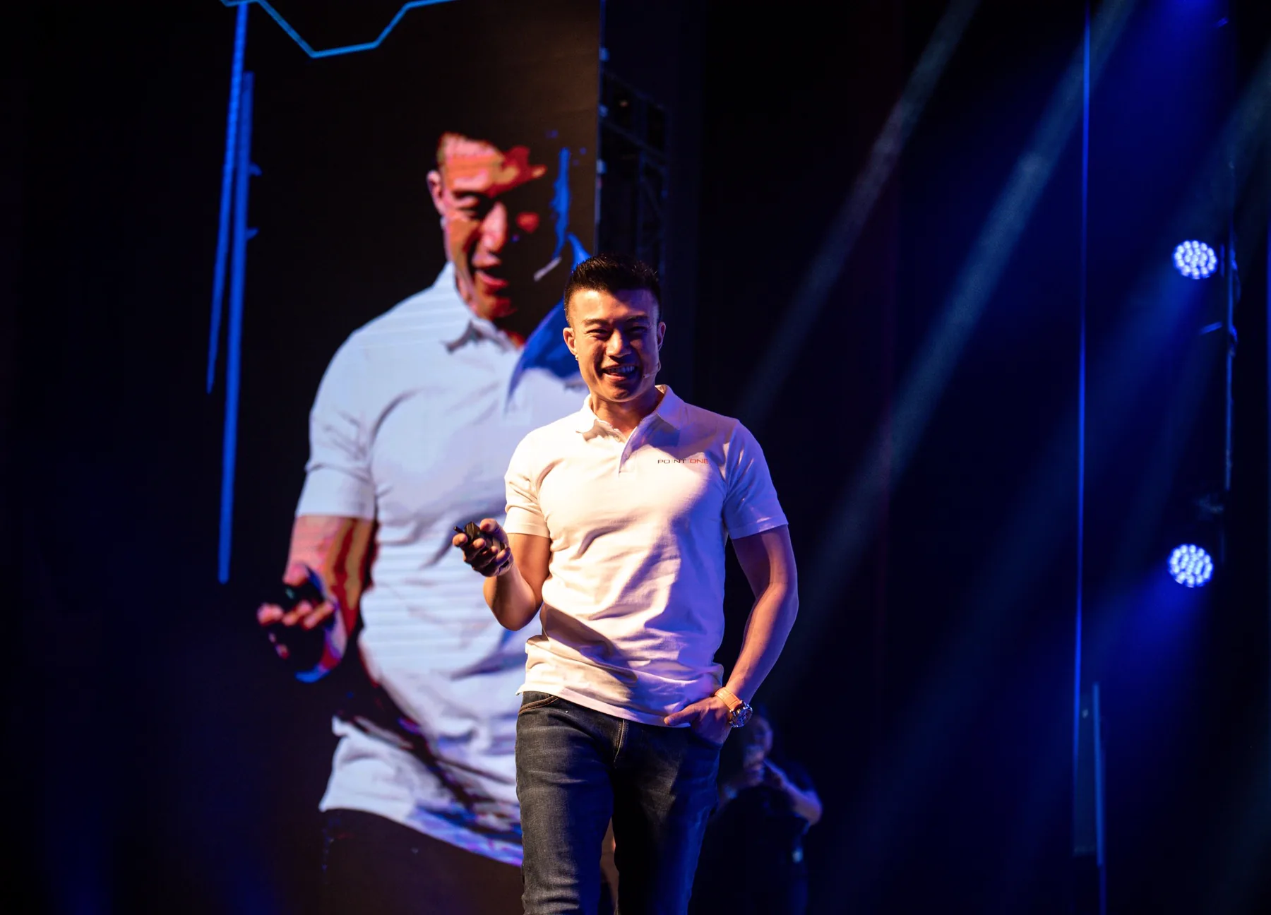 Richmond Dinh presenting on stage