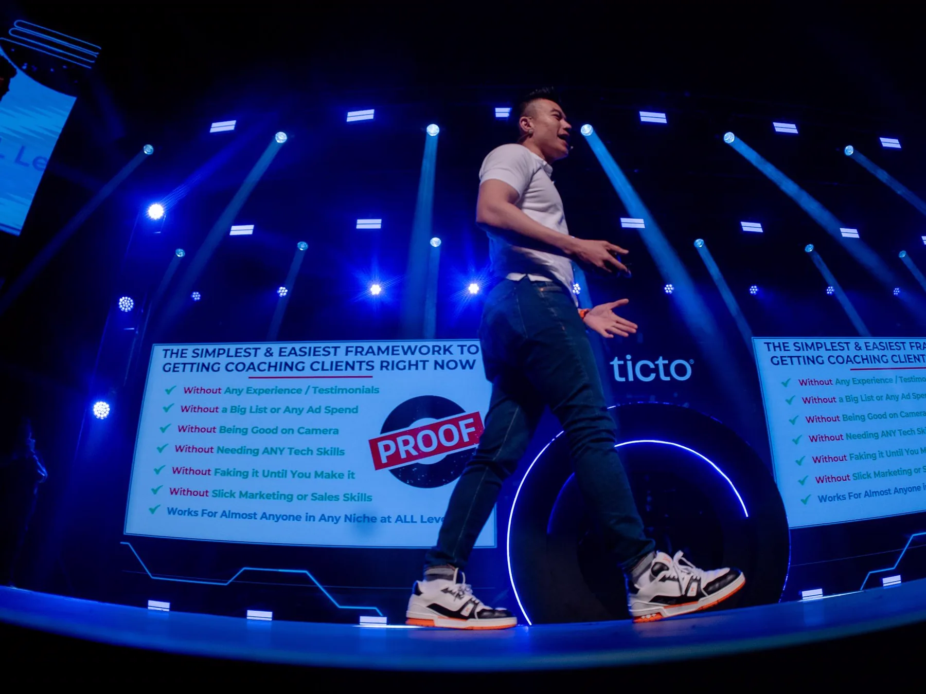Richmond Dinh on stage